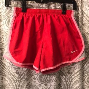 Girls L red and pink Nike shorts